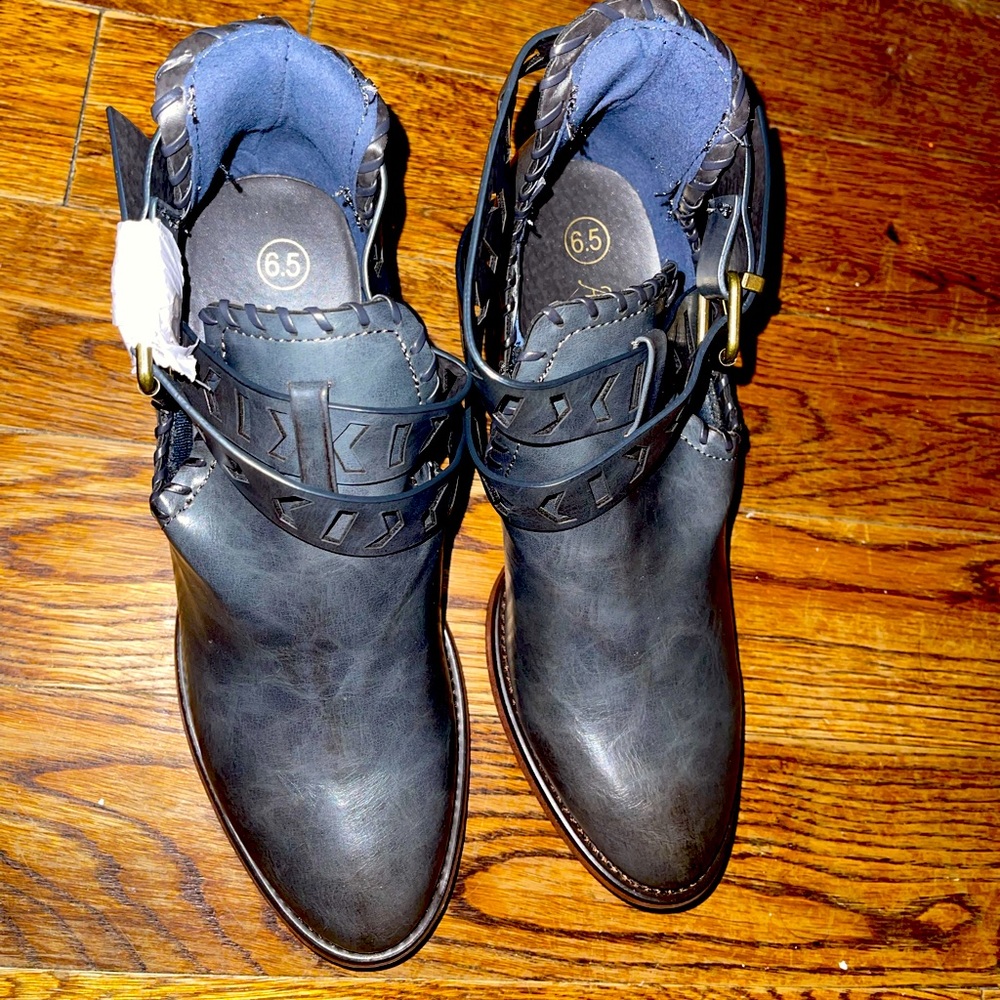 Women booties